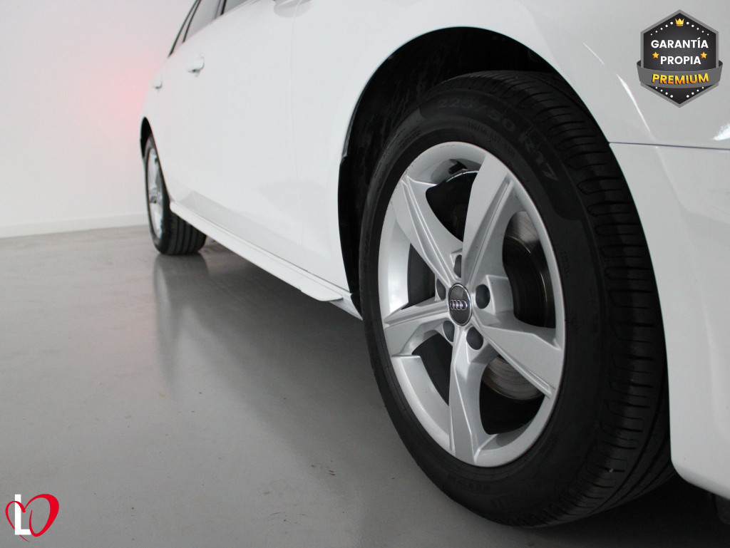 AUDI A4 AVANT 30 TDI S TRONIC ADVANCED 136 de segunda mano