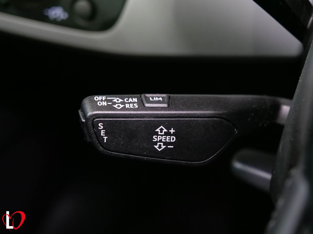 AUDI A4 AVANT 30 TDI S TRONIC ADVANCED 136 de segunda mano