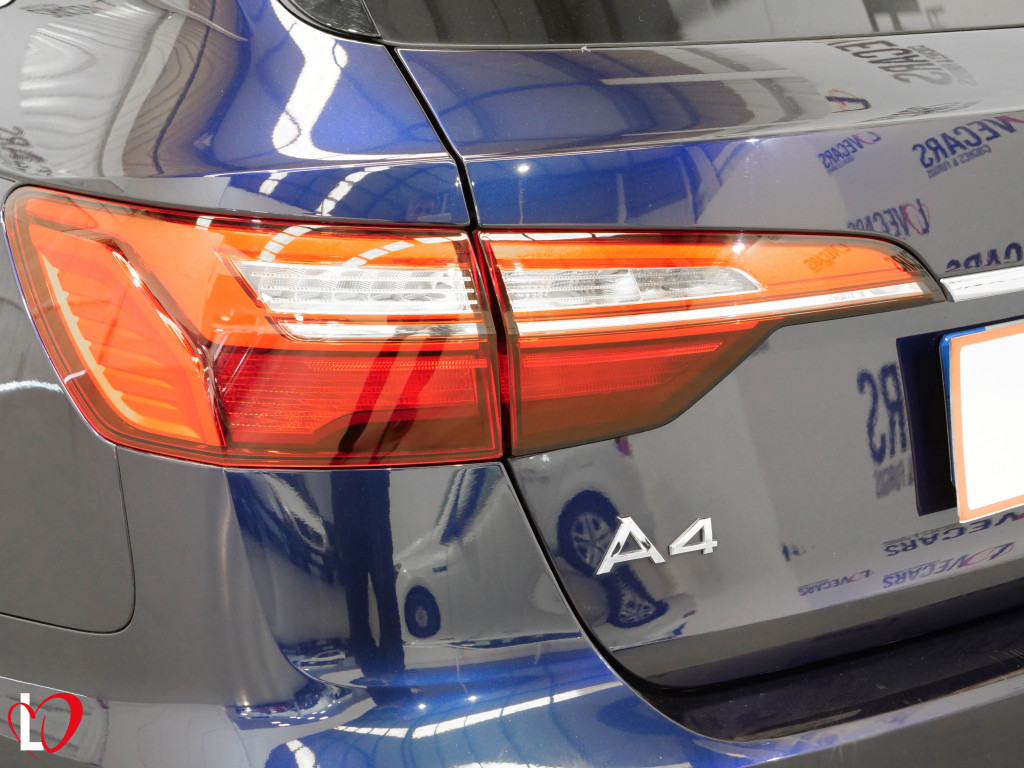 AUDI A4 AVANT 30 TDI S TRONIC ADVANCED 136 de segunda mano