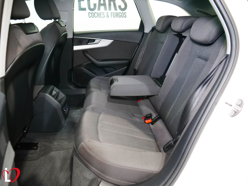 AUDI A4 AVANT 35 TDI S TRONIC ADVANCED 163 de segunda mano