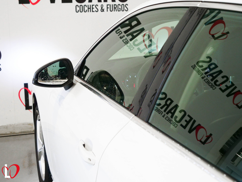 AUDI A4 AVANT 35 TDI S TRONIC ADVANCED 163 de segunda mano