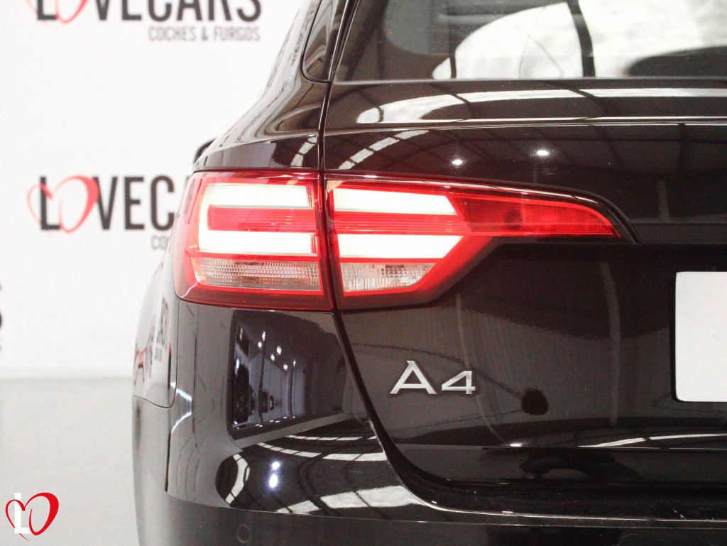 AUDI A4 AVANT 35 TDI S TRONIC ADVANCED TECHO 150 de segunda mano