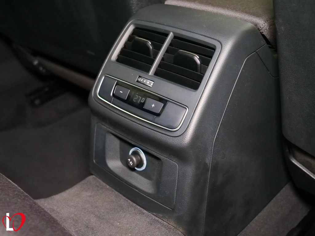 AUDI A4 AVANT 35 TDI S TRONIC S LINE 150 de segunda mano