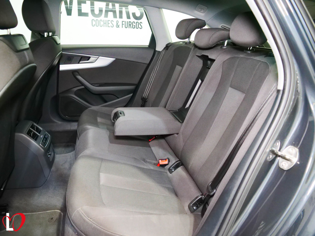 AUDI A4 AVANT 35 TDI S TRONIC S LINE 150 de segunda mano