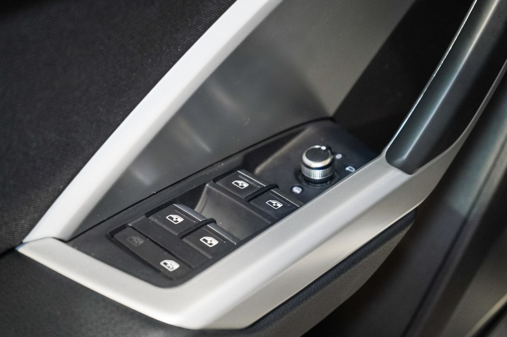 AUDI NUEVO Q3 35 TDI S TRONIC 150 de segunda mano