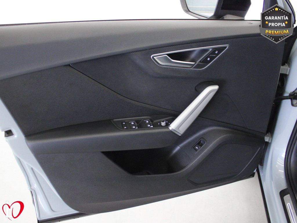 AUDI Q2 30 TDI BLACK LINE 115 de segunda mano