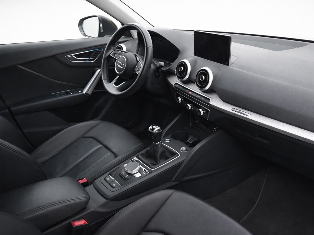 AUDI Q2 30 TDI BLACK LINE 115 de segunda mano