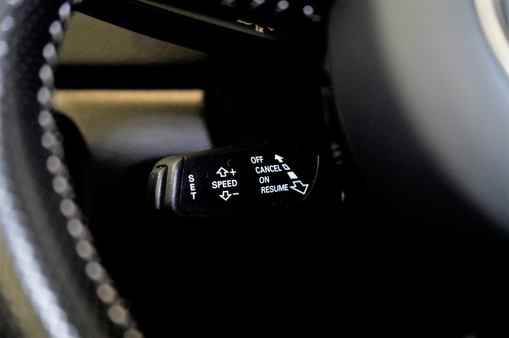 AUDI Q3 2.0 TDI S-LINE TECHO 120 de segunda mano