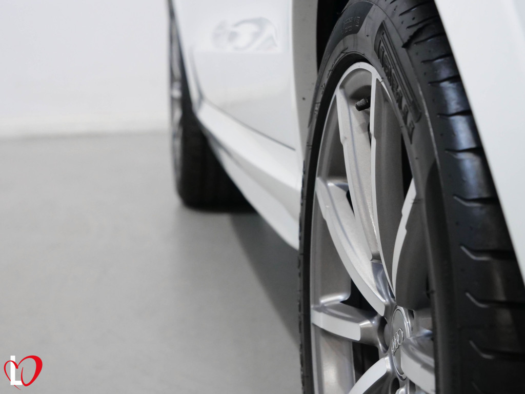 AUDI Q3 2.0 TDI S TRONIC BLACK LINE 150 de segunda mano