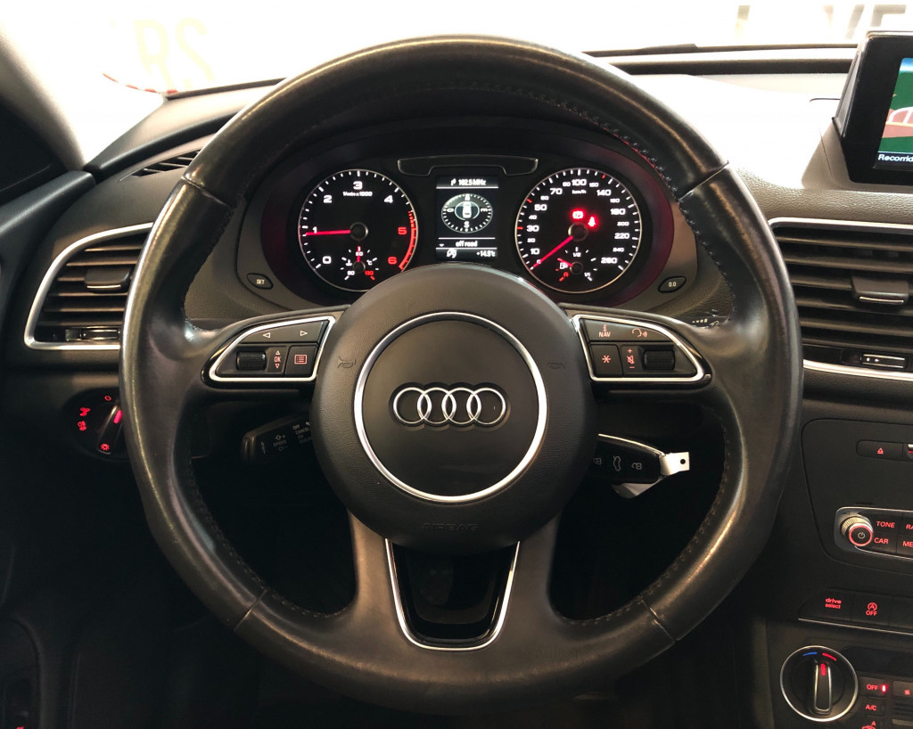 AUDI Q3 2.0 TDI SPORT EDITION LLANTA 18 150 de segunda mano