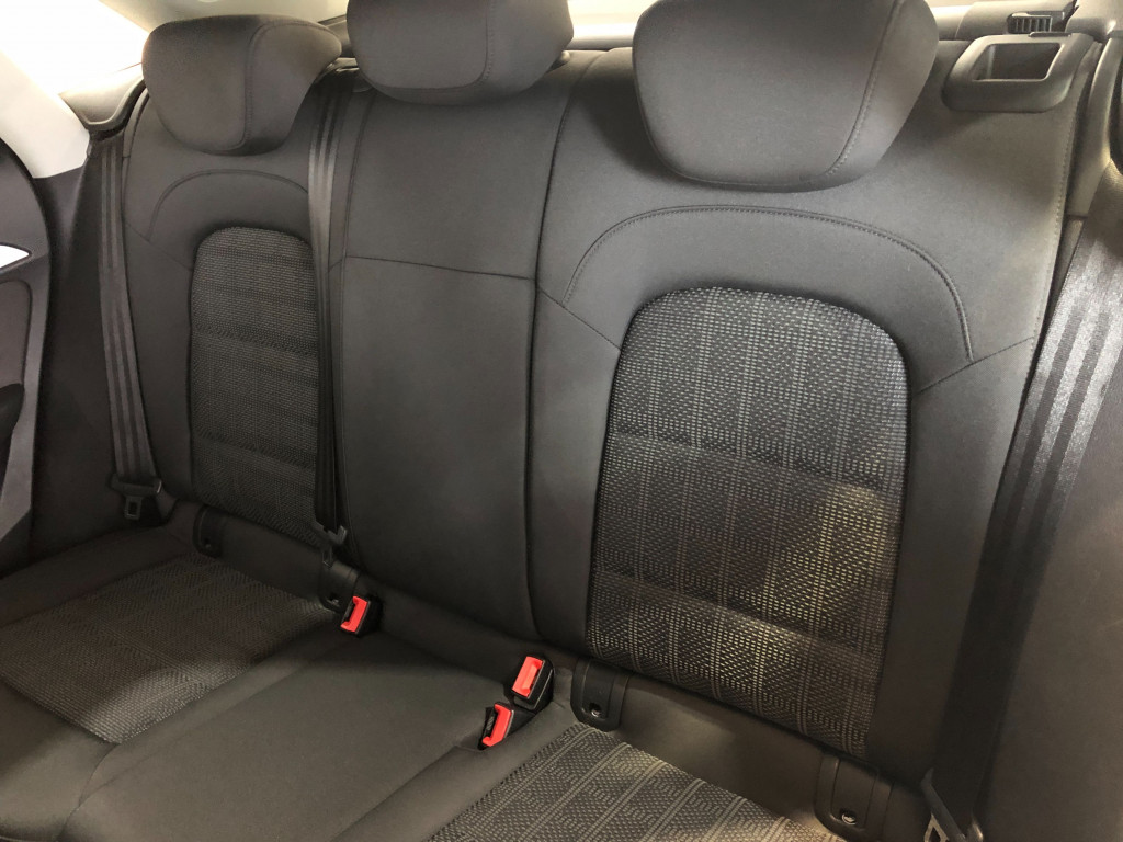 AUDI Q3 2.0 TDI SPORT EDITION LLANTA 18" 150 de segunda mano