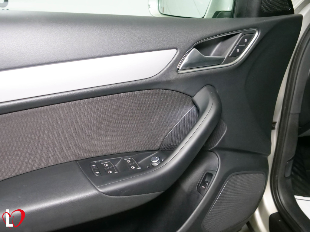 AUDI Q3 2.0 TDI SPORT TECHO 150 de segunda mano