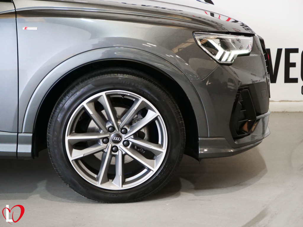 AUDI Q3 35 TDI S TRONIC BLACK LINE 150 de segunda mano