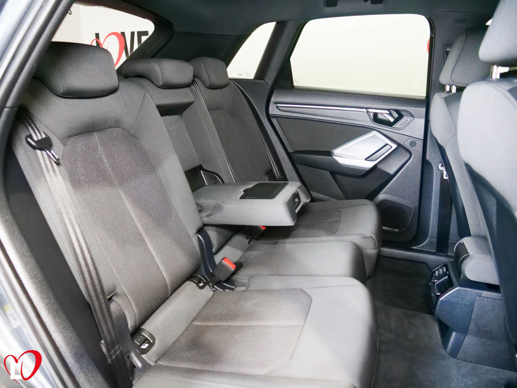 AUDI Q3 35 TDI S TRONIC BLACK LINE 150 de segunda mano