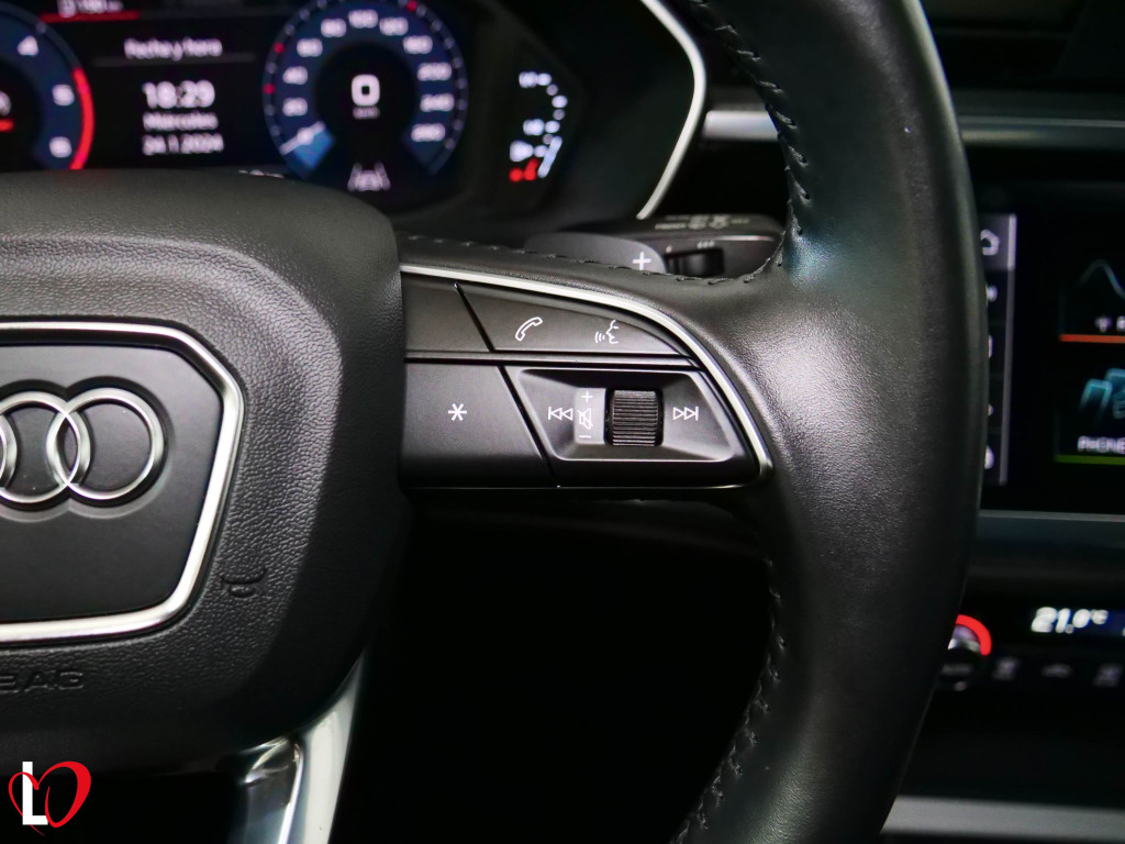 AUDI Q3 35 TDI S TRONIC BLACK LINE 150 de segunda mano