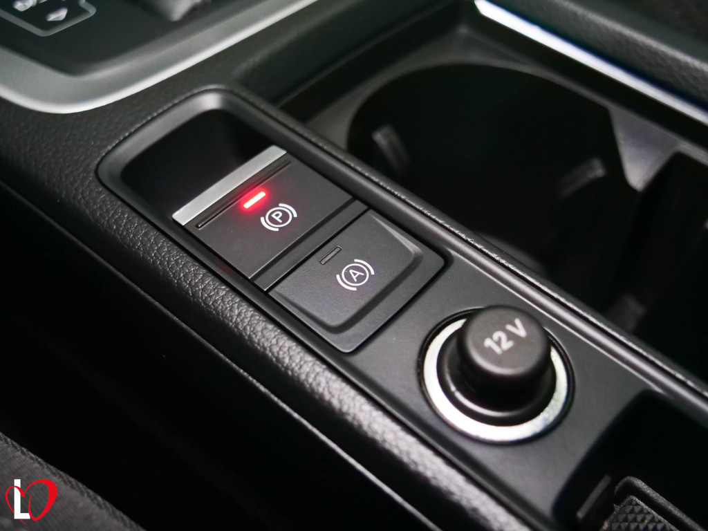 AUDI Q3 35 TDI S TRONIC BLACK LINE 150 de segunda mano