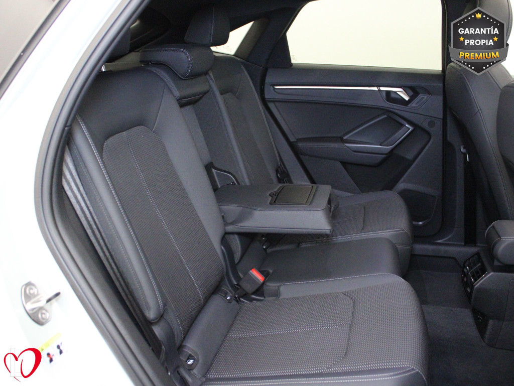 AUDI Q3 SPORTBACK 35 TDI S TRONIC BLACK LINE 150 TECHO de segunda mano