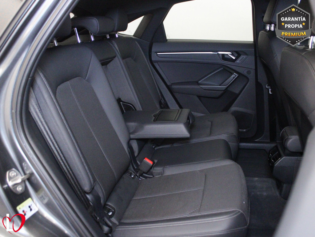 AUDI Q3 SPORTBACK 40 TDI S TRONIC BLACK LINE QUATTRO 200 de segunda mano