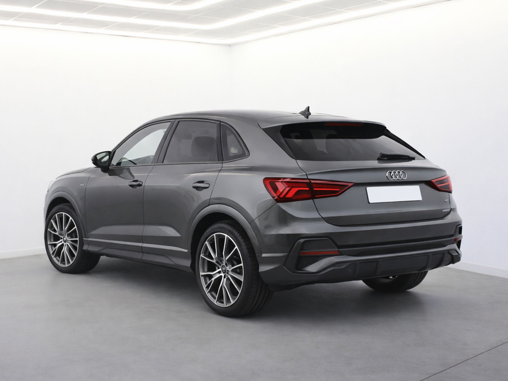 AUDI Q3 SPORTBACK 40 TDI S TRONIC BLACK LINE QUATTRO 200 de segunda mano