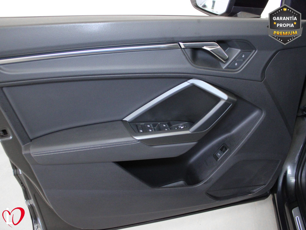 AUDI Q3 SPORTBACK 40 TDI S TRONIC BLACK LINE QUATTRO 200 de segunda mano