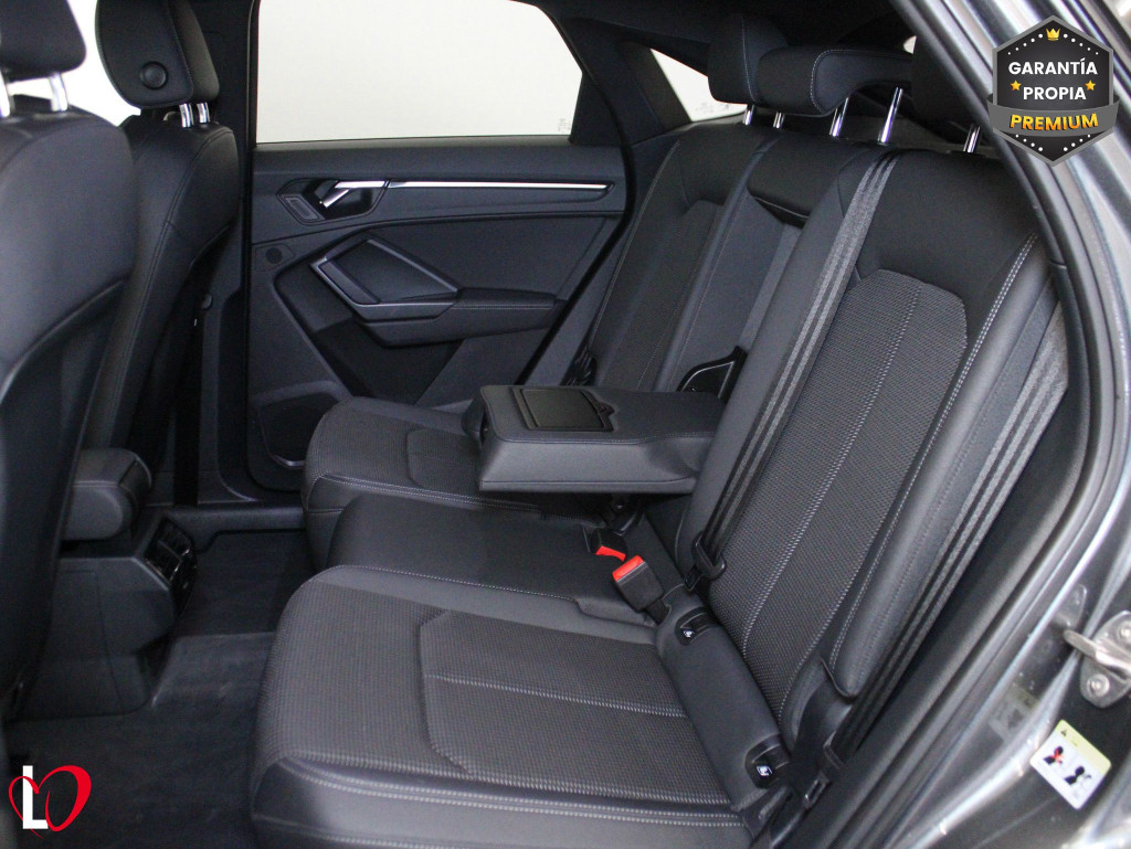 AUDI Q3 SPORTBACK 40 TDI S TRONIC BLACK LINE QUATTRO 200 de segunda mano