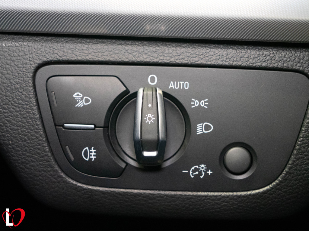 AUDI Q5 40 TDI S TRONIC S LINE QUATTRO 190 de segunda mano