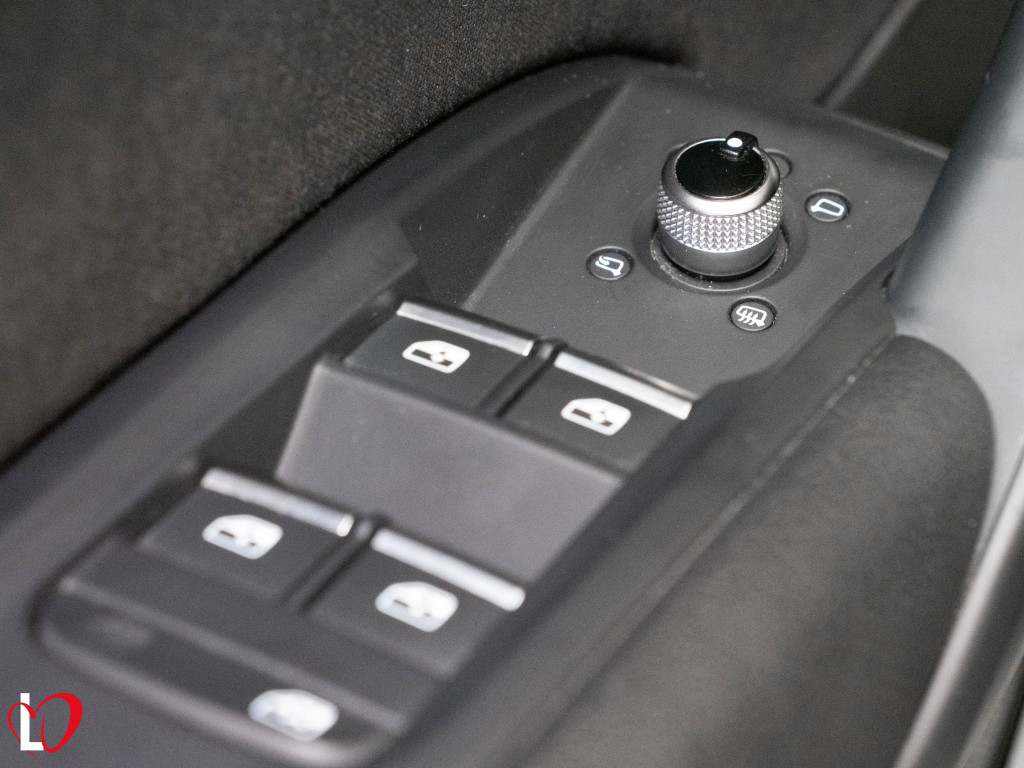 AUDI Q5 40 TDI S TRONIC S LINE QUATTRO 190 de segunda mano