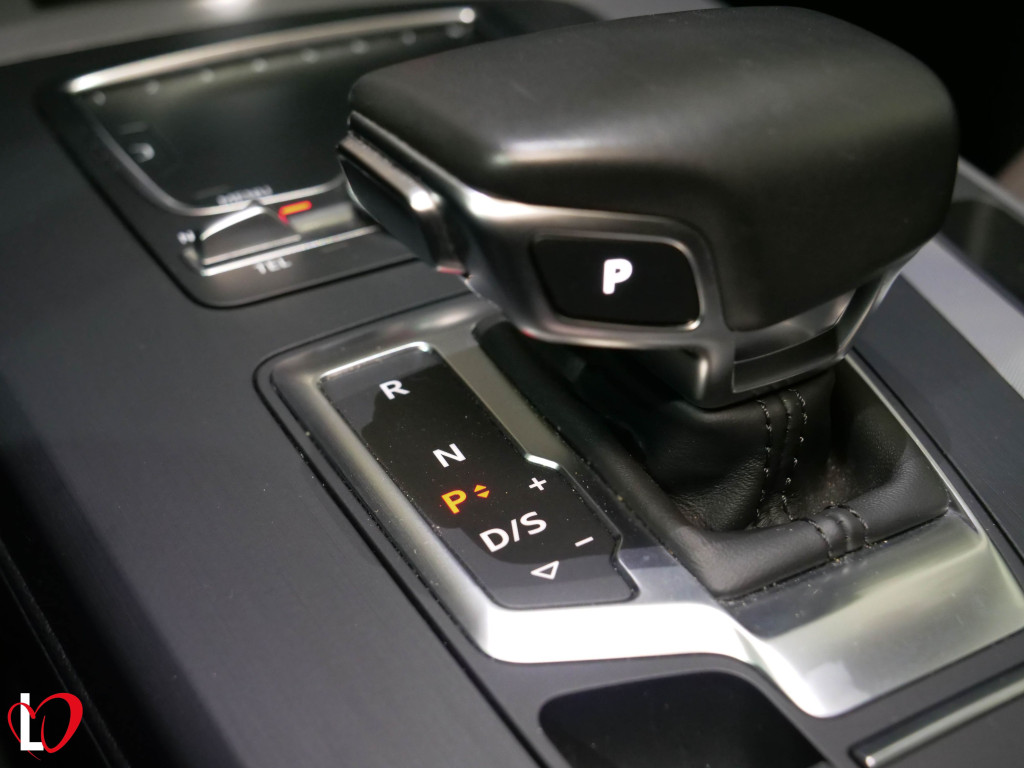 AUDI Q5 40 TDI S TRONIC S LINE QUATTRO TECHO 190 de segunda mano