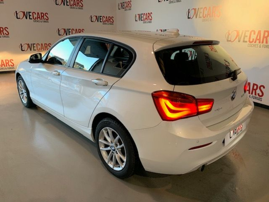 BMW 116 D AUTO BUSINESS de segunda mano