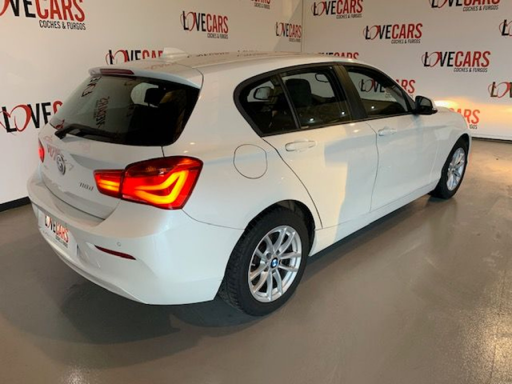 BMW 116 D AUTO BUSINESS de segunda mano