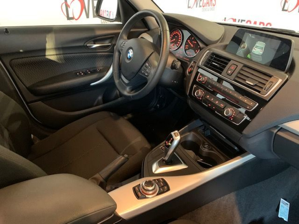BMW 116 D AUTO BUSINESS de segunda mano