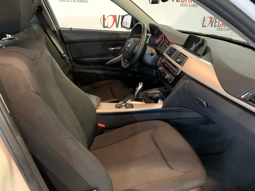BMW 318 D NAVI TOURING BUSINESS ADVANTAGE AUTOMÁTICO de segunda mano