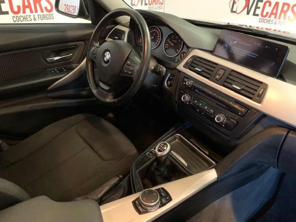 BMW 318 D TOURING BUSINESS 143CV de segunda mano