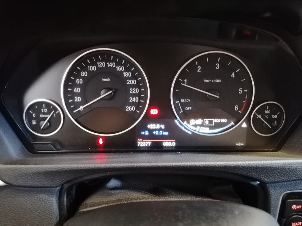 BMW 320 D 2.0 TOURING EFFFICIENT DYMANICS ADVANTAGE 160CV de segunda mano