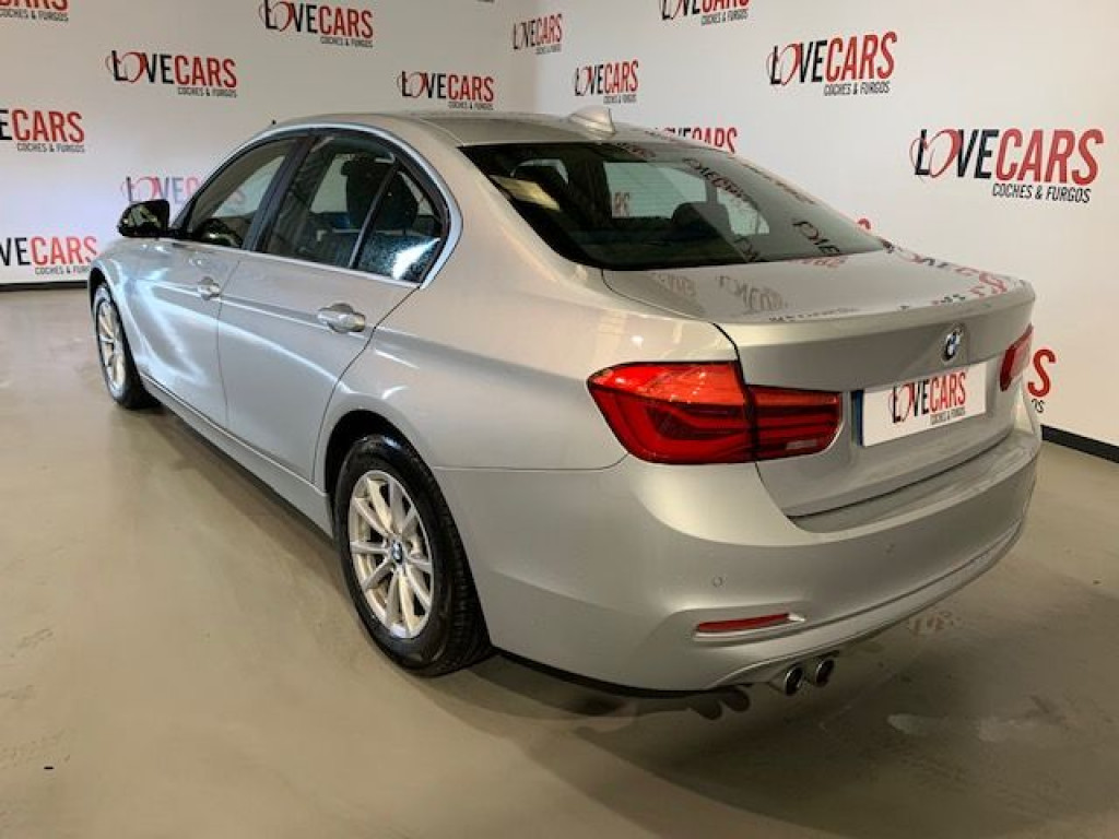 BMW 320 D BUSINESS AUTO. 190CV de segunda mano