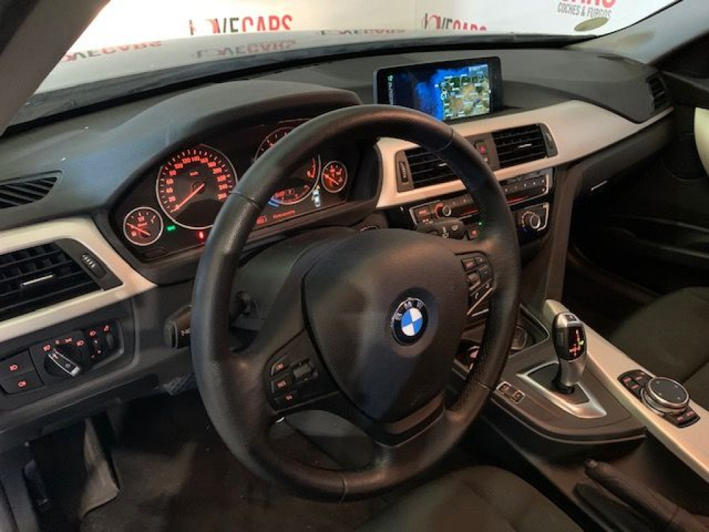 BMW 320 D BUSINESS AUTO. 190CV de segunda mano