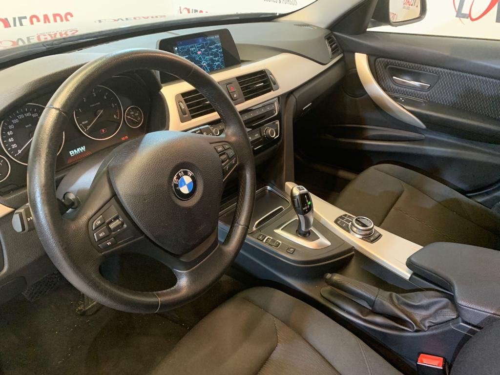 BMW 320 D EFFICIENTDYN BUSINESS ADV TOURING AUTO 164CV de segunda mano