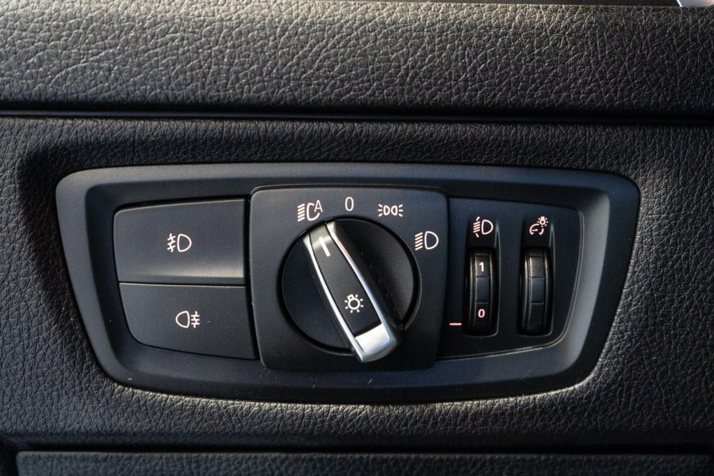 BMW SERIE 1 116 D ADVANTAGE 115 de segunda mano