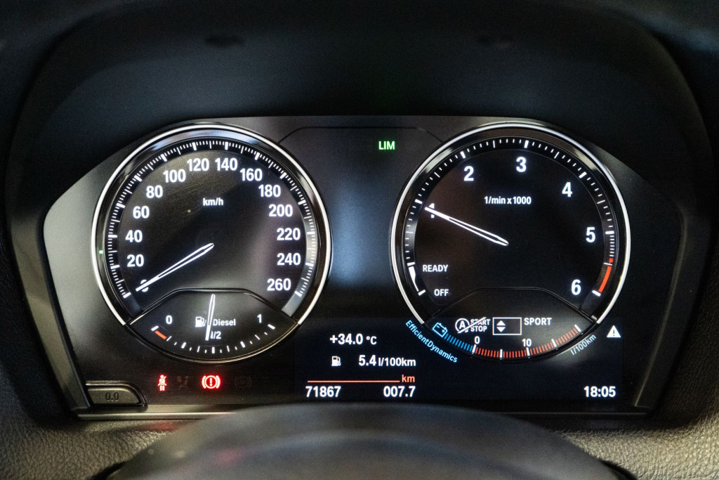 BMW SERIE 1 116 D ADVANTAGE 115 de segunda mano