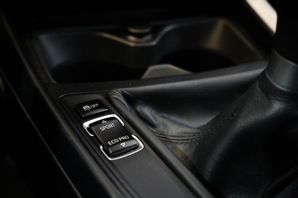 BMW SERIE 2 218 D COUPE 150 de segunda mano