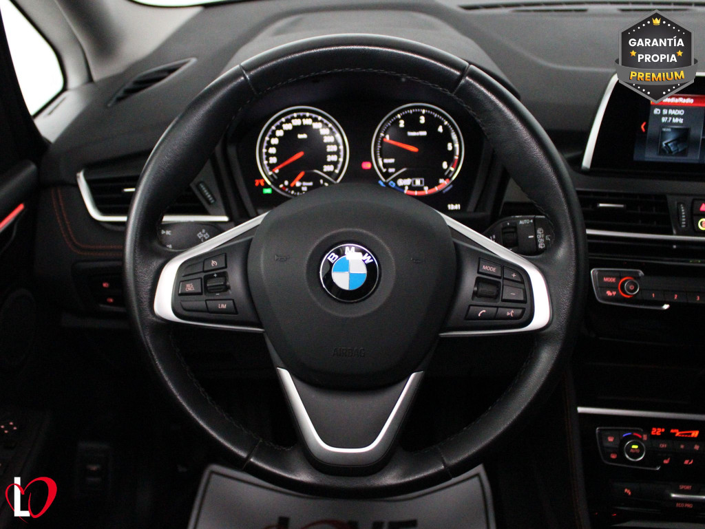 BMW SERIE 2 ACTIVE TOURER 218 D SPORT LINE 150 de segunda mano