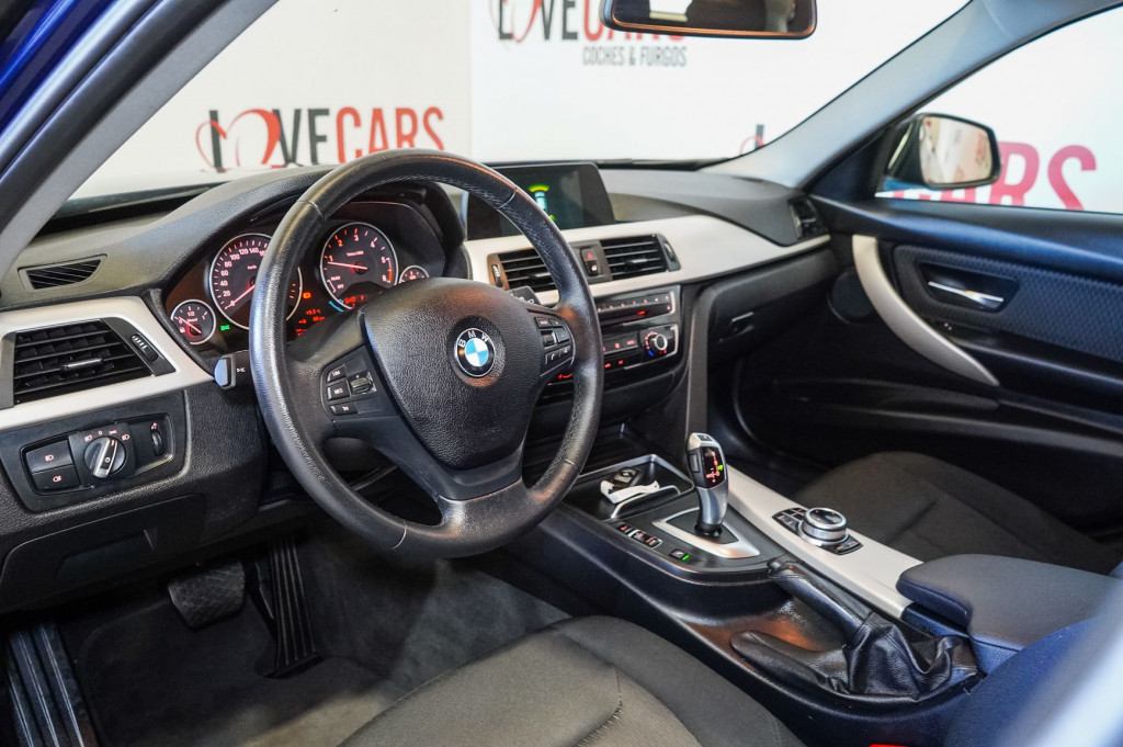 BMW SERIE 3 318 D TOURING AUTOM. BUSINESS ADVANTAGE 150 de segunda mano