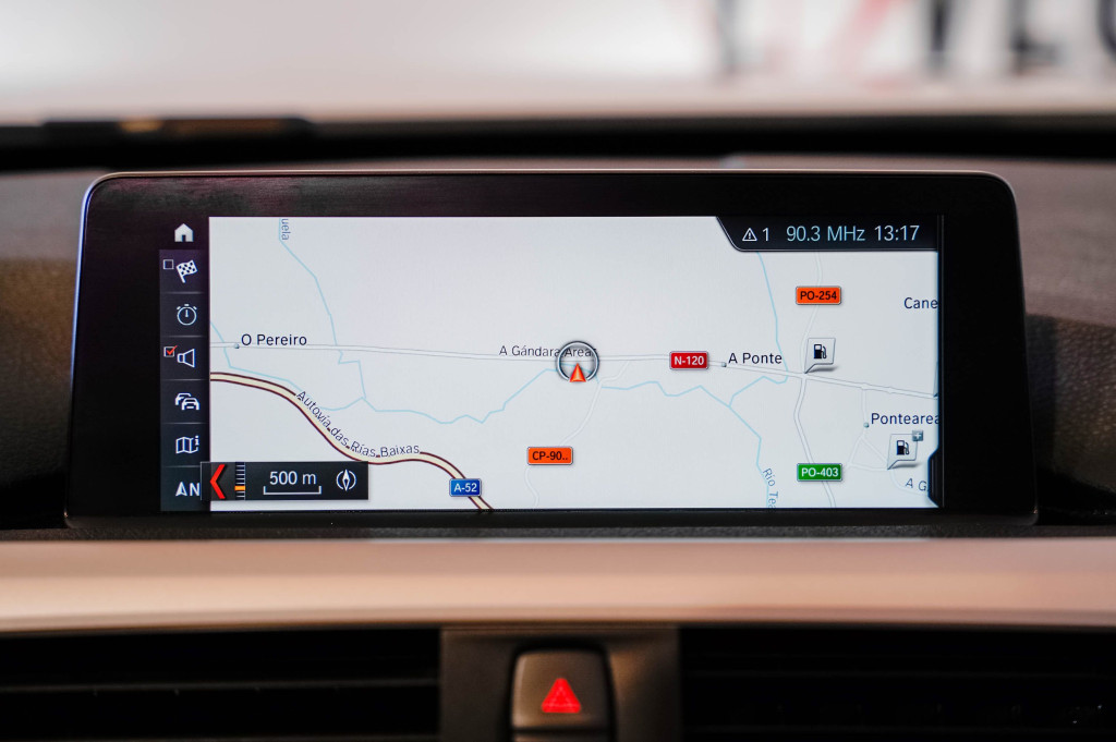 BMW SERIE 3 318 D TOURING TECHO 150 de segunda mano