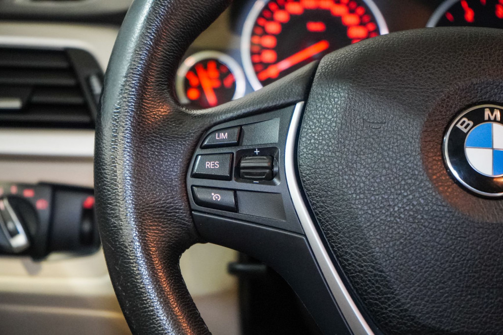 BMW SERIE 3 320 D EFFICIENT DYNAMICS 165 de segunda mano