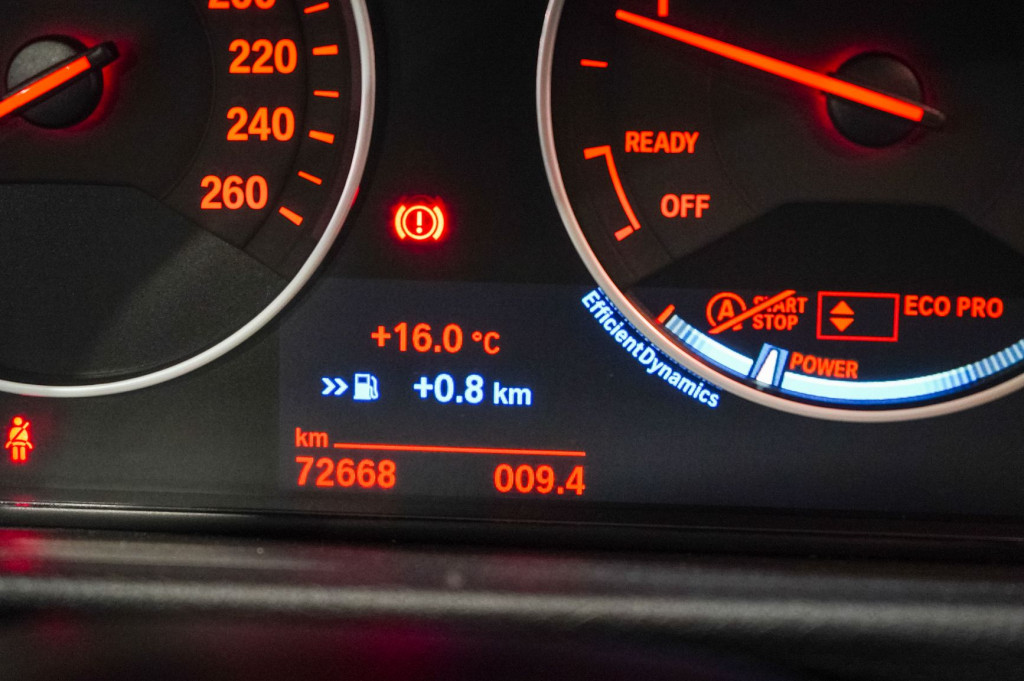 BMW SERIE 3 320 D EFFICIENT DYNAMICS 165 de segunda mano