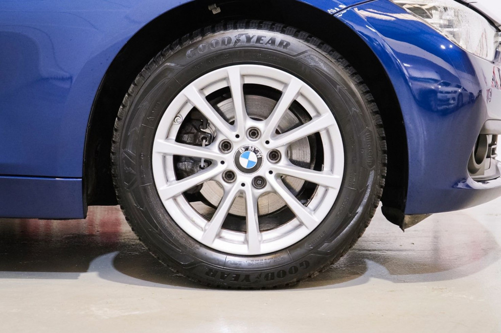 BMW SERIE 3 320 D TOURING AUTOM. EFFICIENDYNAMICS EDITION 163 de segunda mano