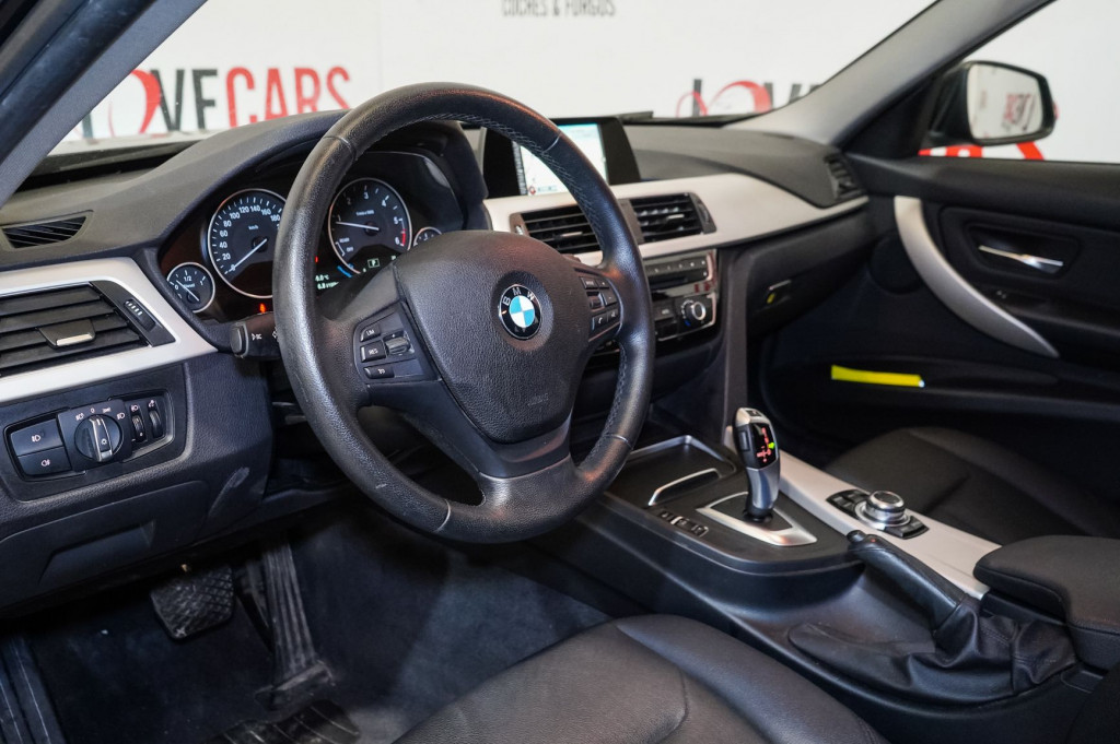 BMW SERIE 3 320 D TOURING AUTOM. EFFICIENDYNAMICS EDITION 163 de segunda mano