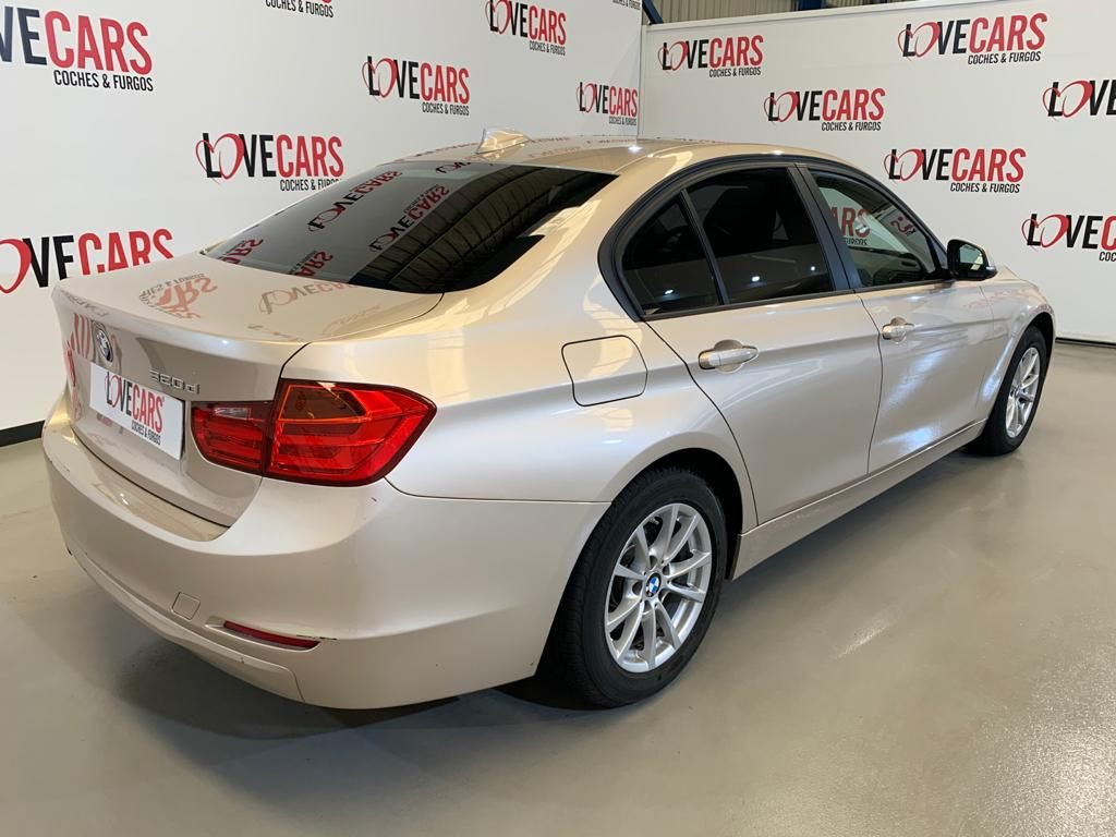 BMW SERIE 3 320D AUTOM. 183 de segunda mano