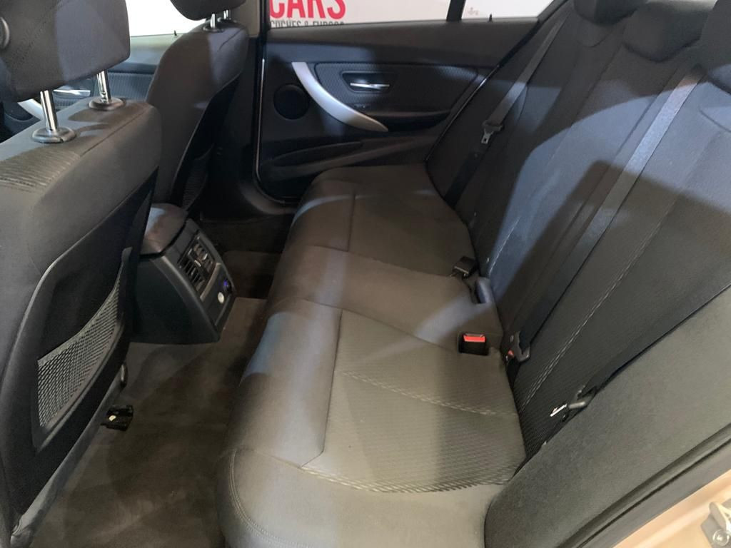 BMW SERIE 3 320D AUTOM. 183 de segunda mano