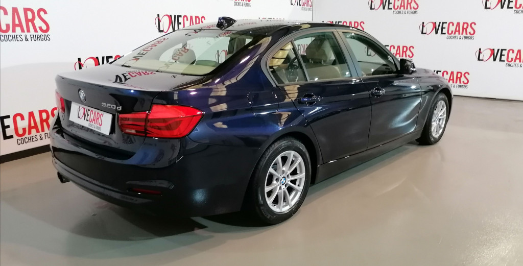 BMW SERIE 3 320D BERLINA M AUTOM EFFICIENT DYNAMICS 163 de segunda mano